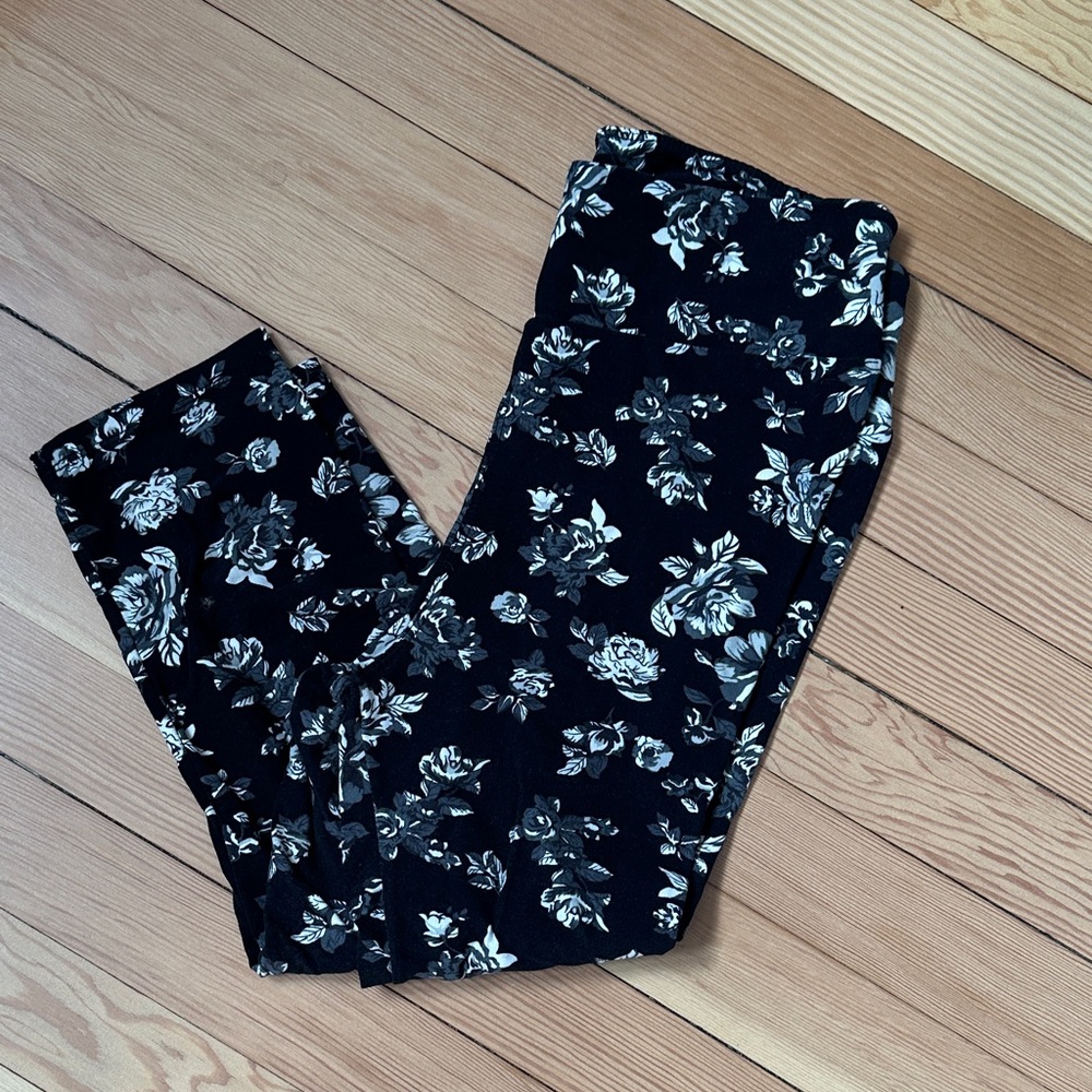 Free add on for bundles! Floral Black and White Leggings